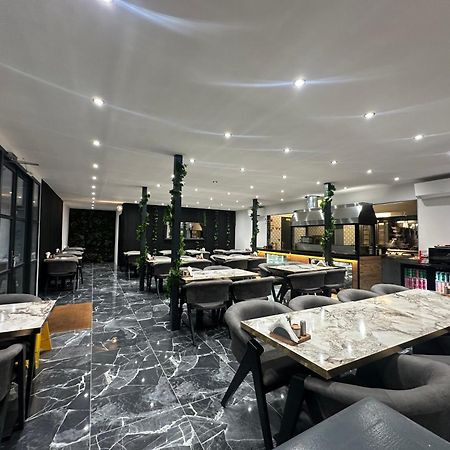 Hotel Gex Bagian luar foto